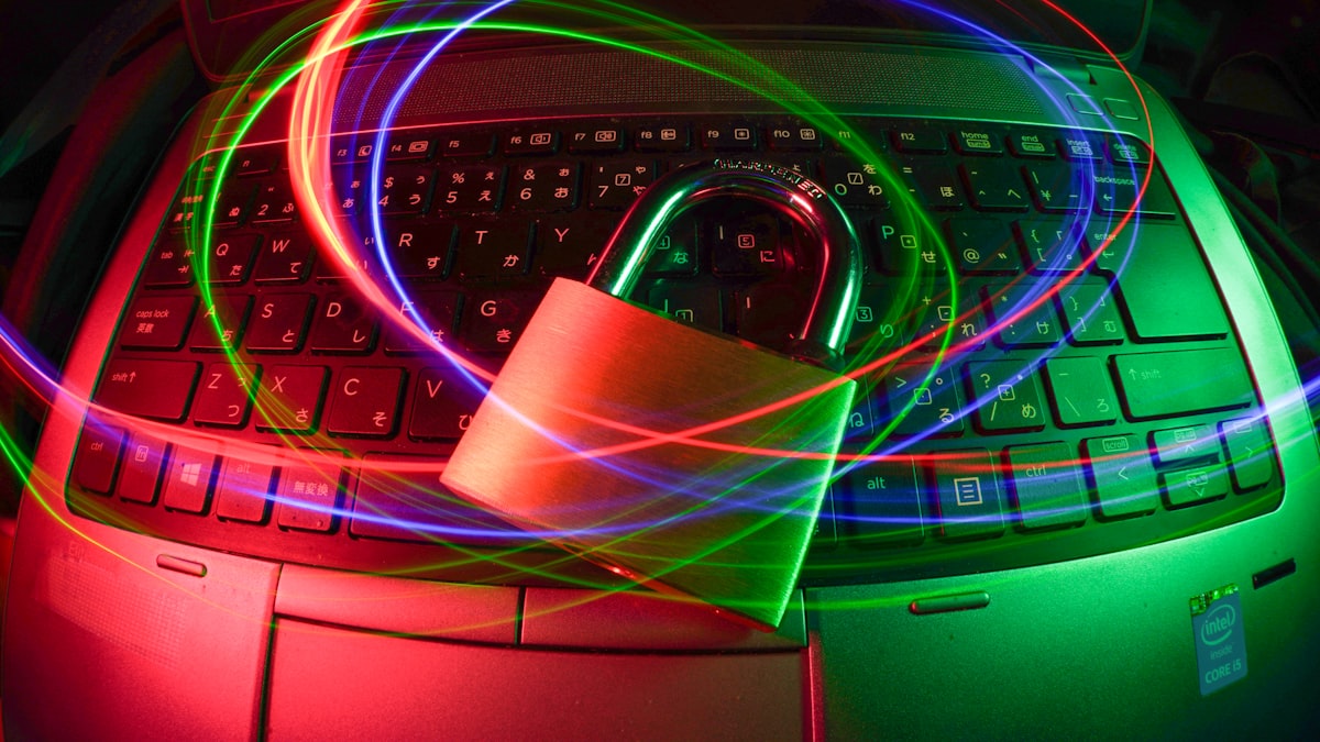 Segurança e proteção de dados pessoais digitais