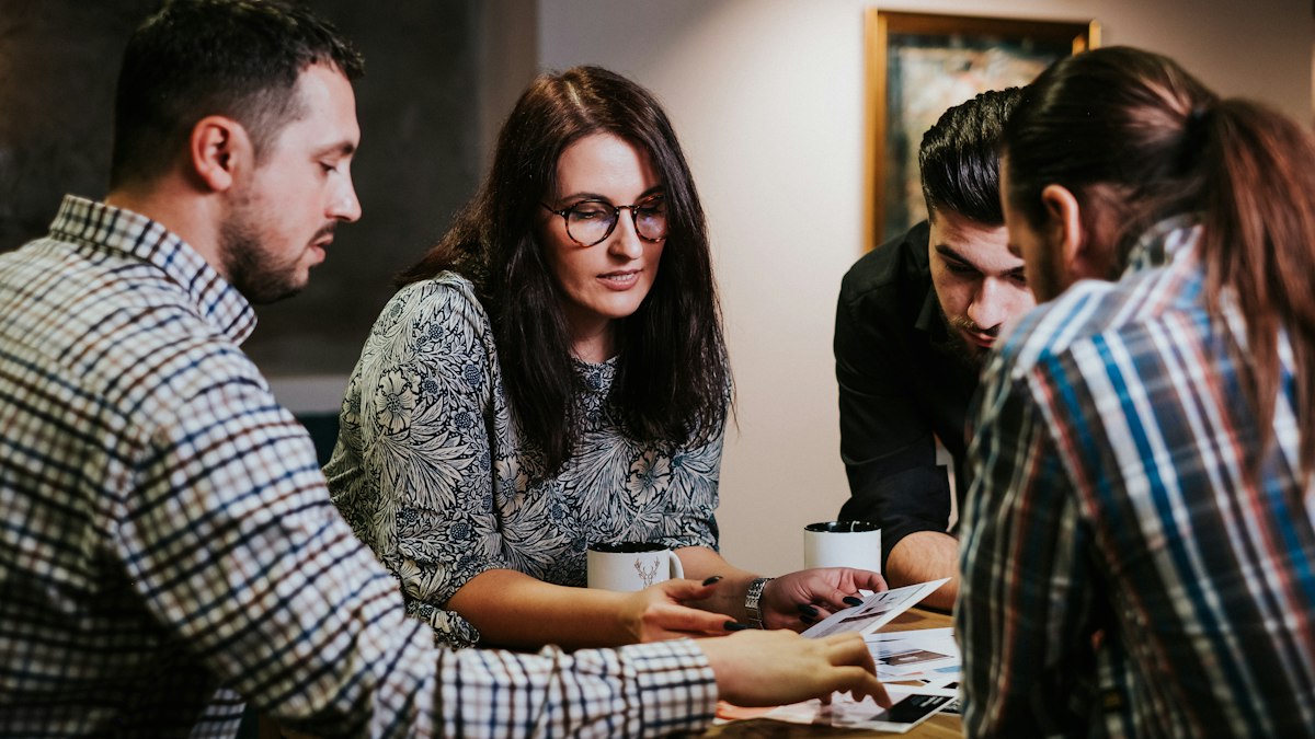 Equipe jurídica avalia interesse recursal empresas em acórdão de auditoria pública